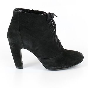 Seychelles Tie Black Booties Sz 7
